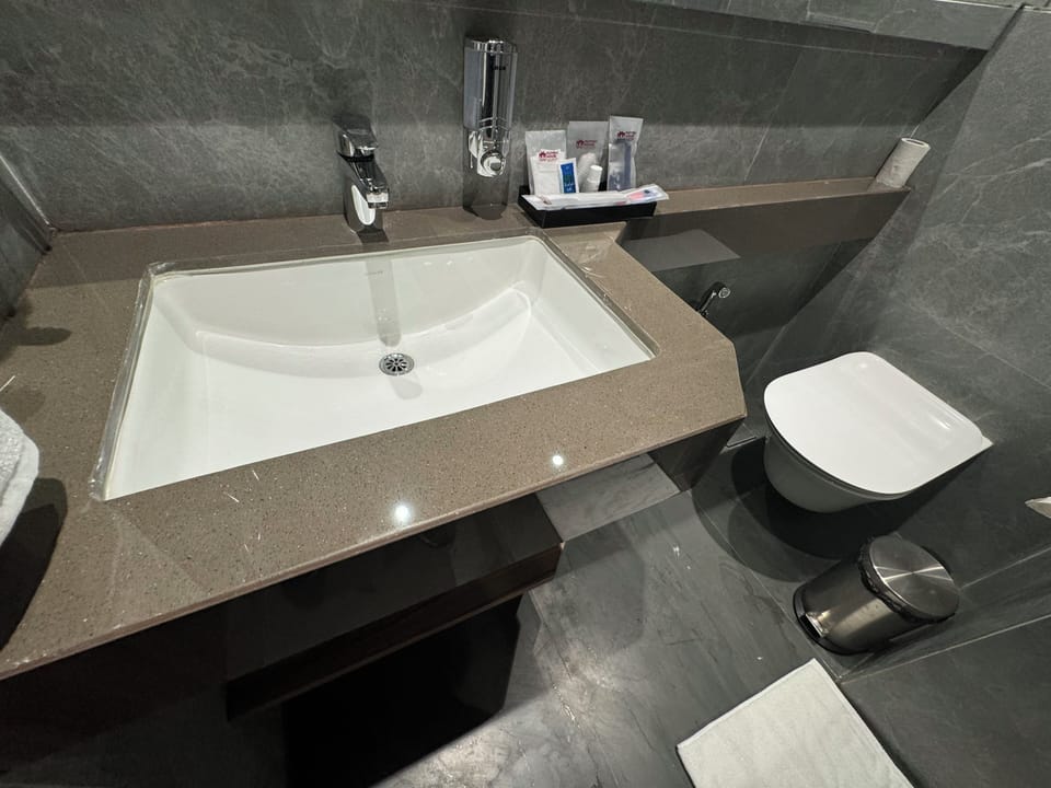 Standard Room | Bathroom | Slippers