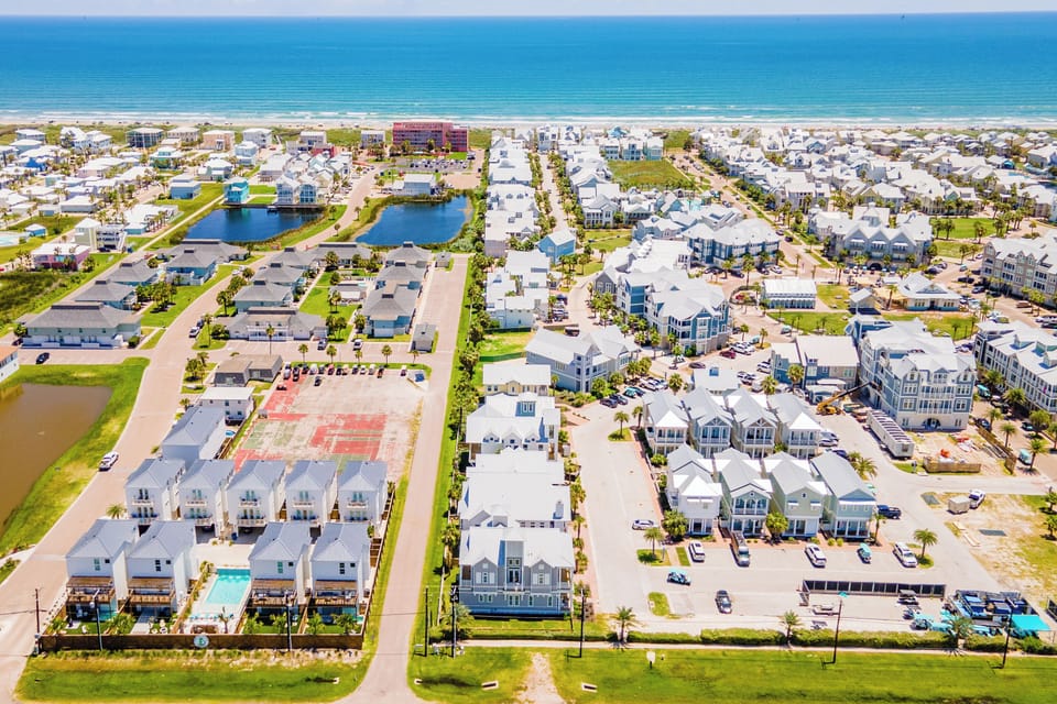 Cinnamon Shore North