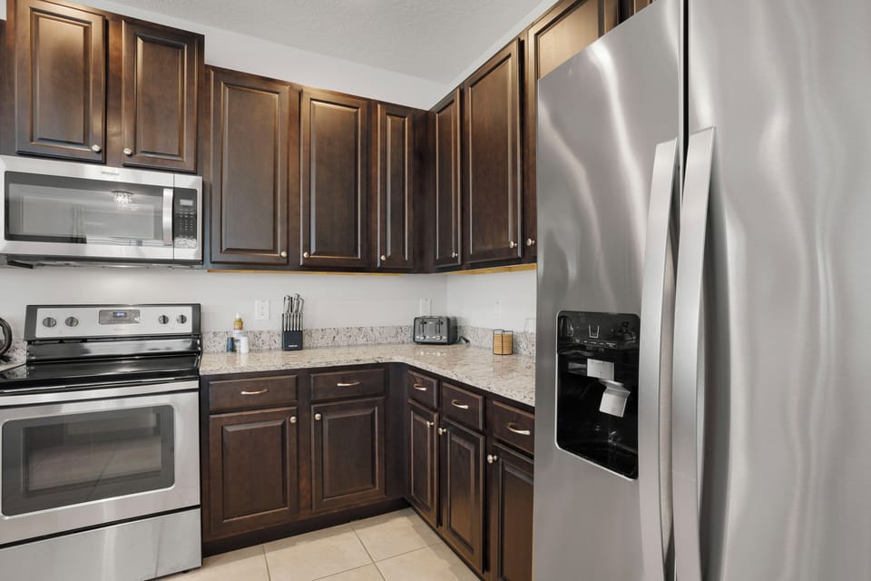 Full equipped kitchen