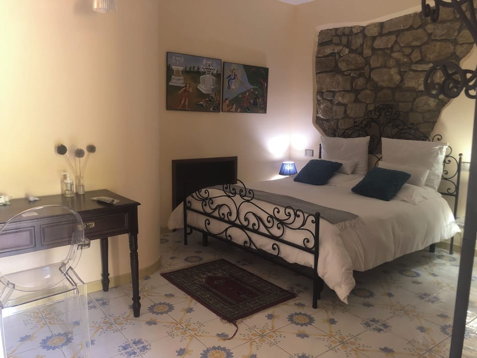 House | 5 bedrooms, free cribs/infant beds, free WiFi, bed sheets
