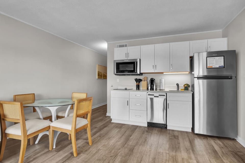 fully equipped kitchenette