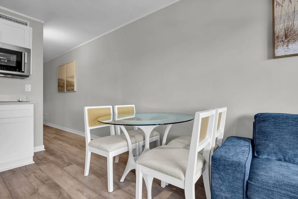 Dining Space for Four