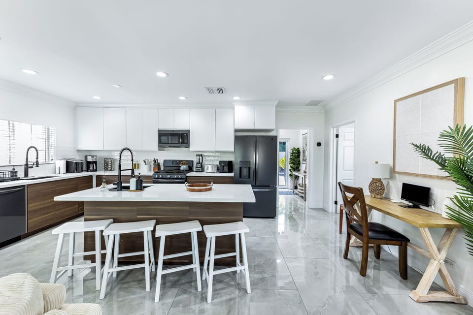 Kitchen / Living / Dining