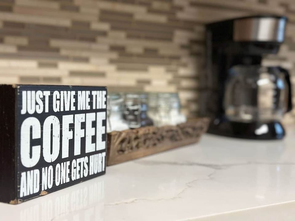 Decarative details.