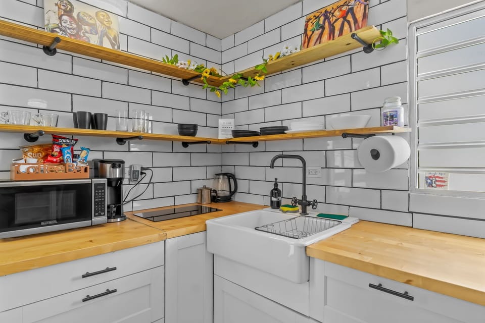 Kitchenette