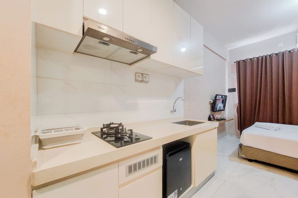 Deluxe Studio | Private kitchen | Stovetop, electric kettle