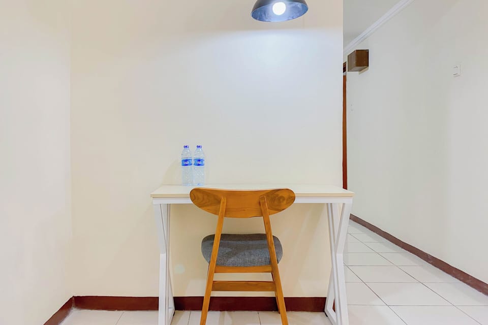 Deluxe Studio | Desk, free WiFi