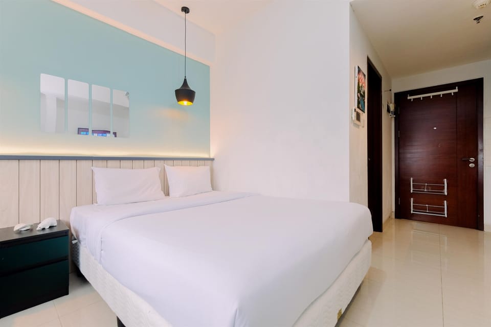 Deluxe Studio | Desk, free WiFi