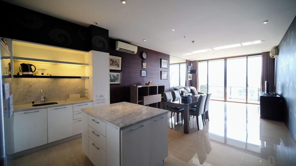 Deluxe Apartment | Living area