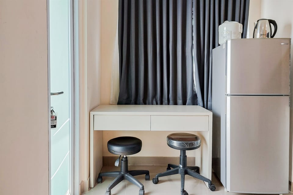 Deluxe Studio | Living area