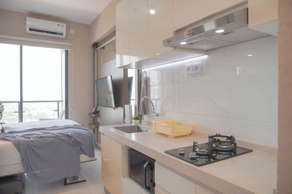 Studio | Private kitchen | Fridge, microwave, stovetop, rice cooker