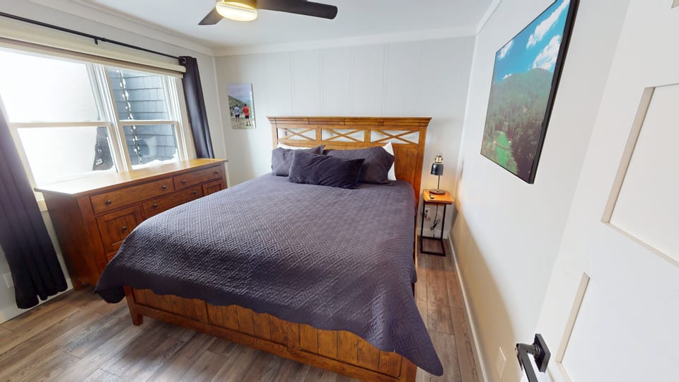 Indoors, Furniture, Bed, Bedroom, Home Decor