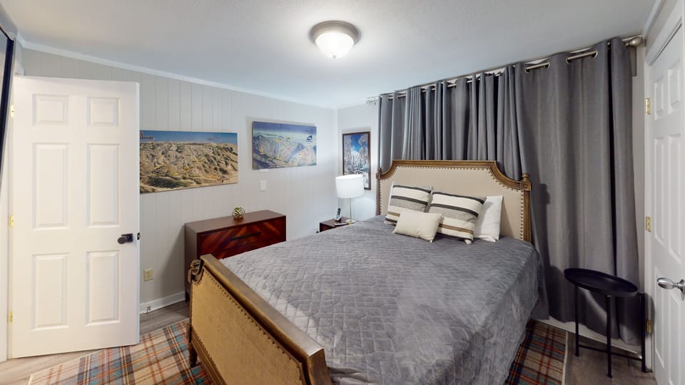 Indoors, Lamp, Bed, Furniture, Home Decor