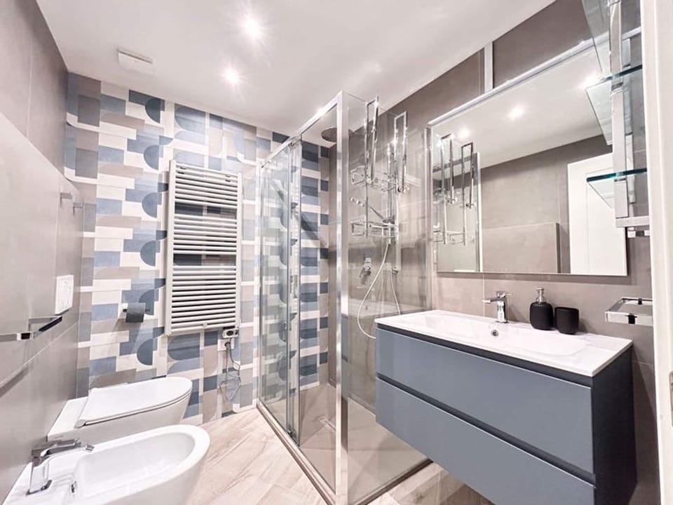 House | Bathroom