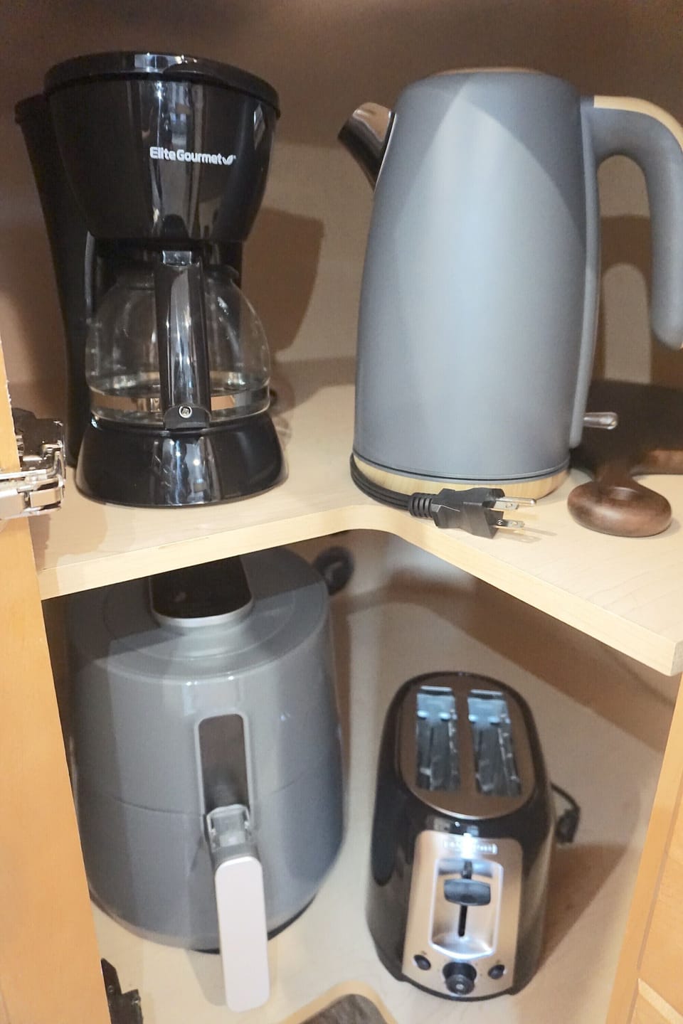 Kitchen appliances available