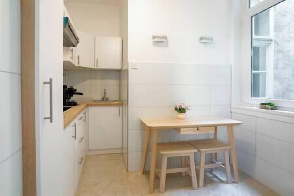 Kitchen (2)