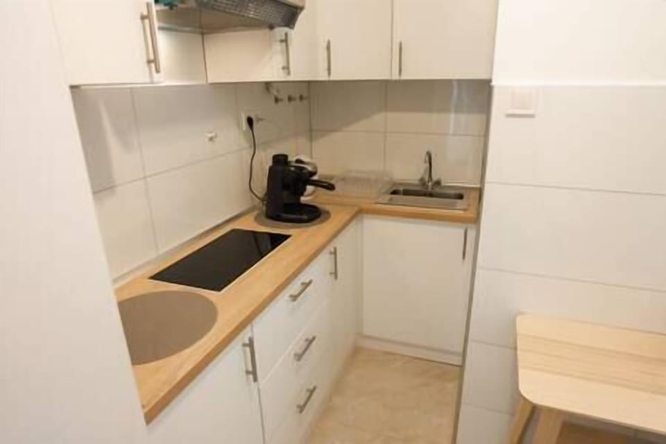 Kitchen (1)