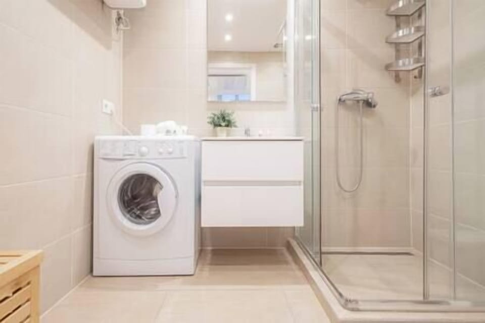 Bathroom (2)