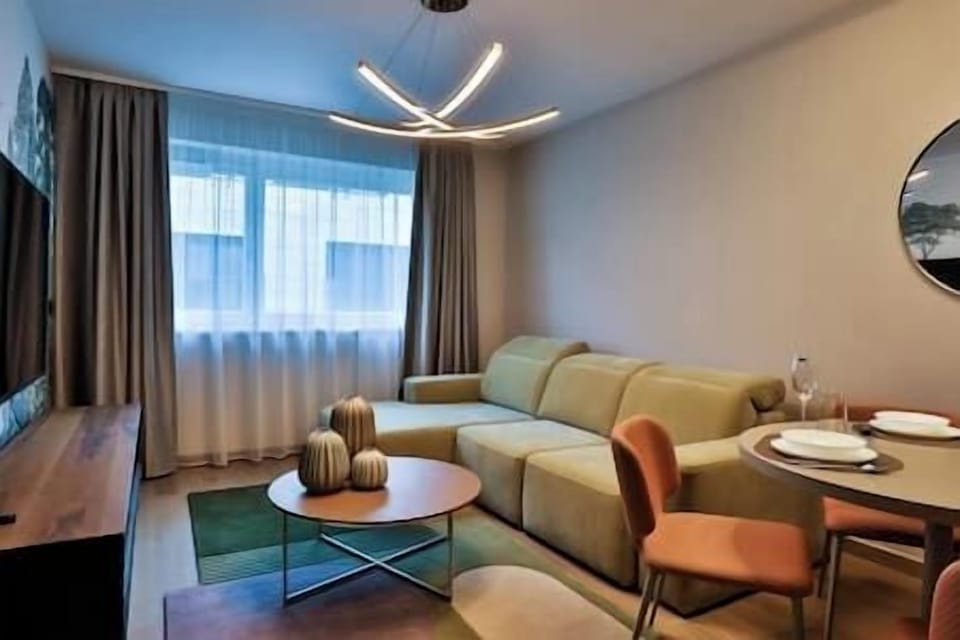 Living room (2)
