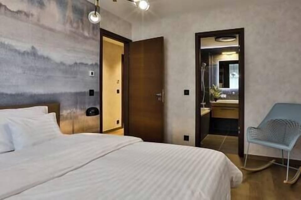 Bedroom2 (2)