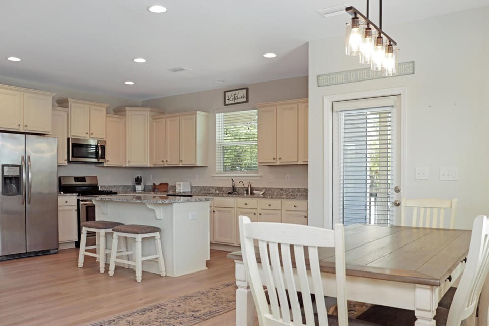 House, Multiple Beds (Pixie's Paradise) | Private kitchen