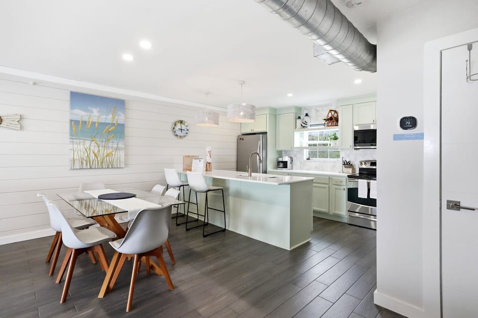 Shoreline Breeze | Kitchen | Dining Area | 2nd Floor