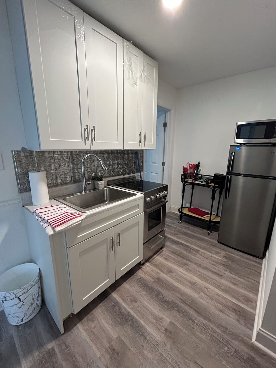 Fully functional kitchen area