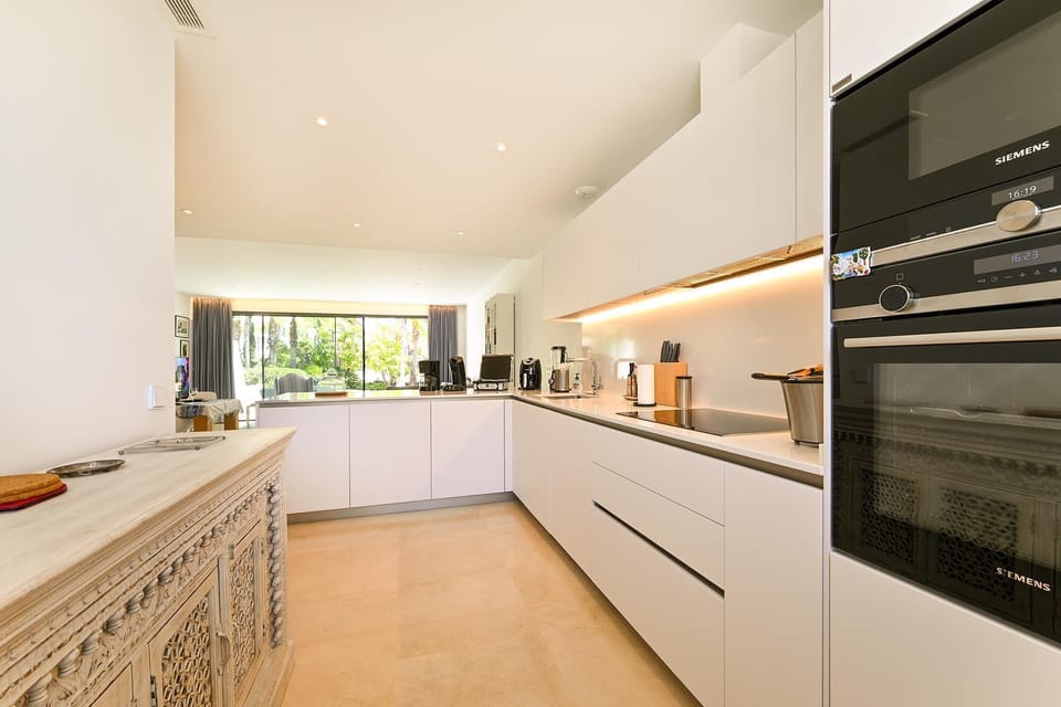 Open kitchen