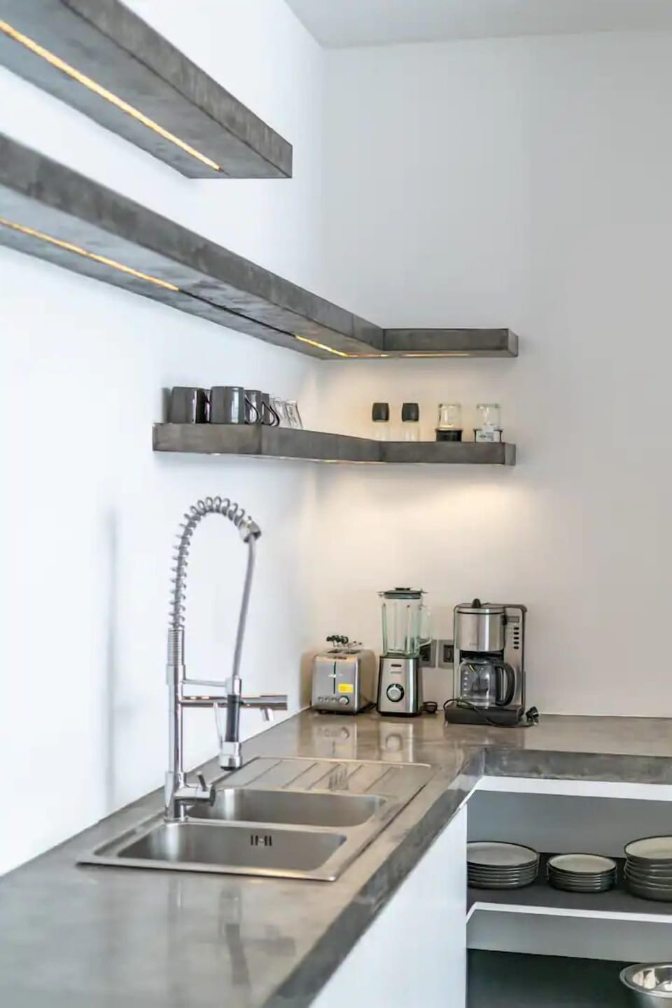 Villa | Private kitchen | Fridge, microwave, stovetop, coffee/tea maker