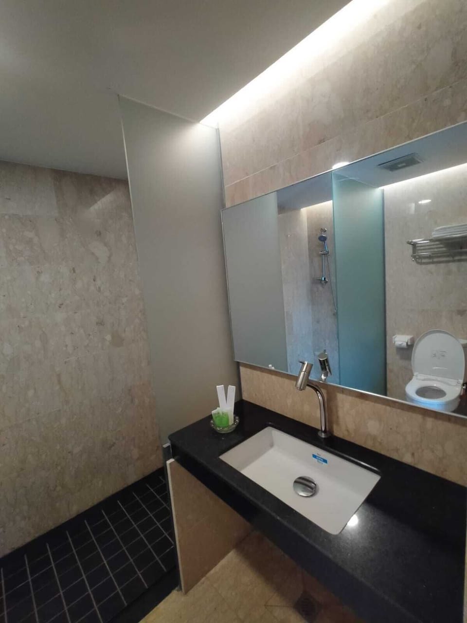 Family Twin Room, 2 Queen Beds, Non Smoking, Private Bathroom | Bathroom | Shower, slippers, towels, soap