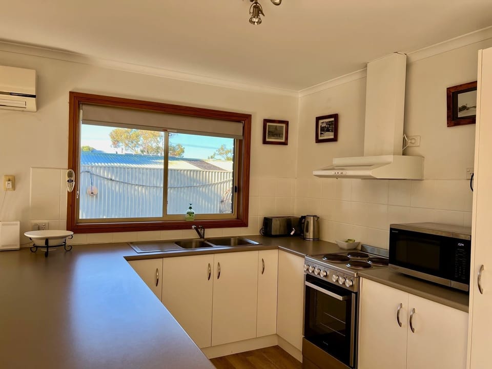 Lazy Sails Port, Robe Getaways, Robe Accommodation