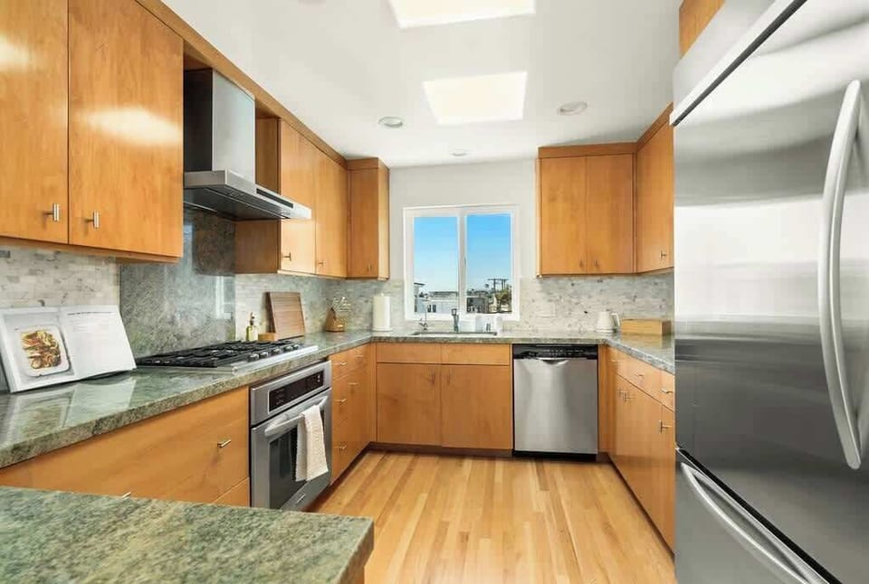 Stylish and functional kitchen
