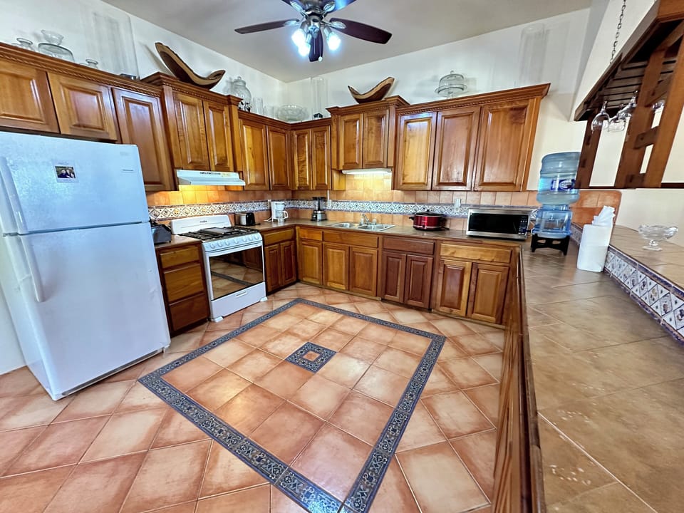 The 3 bedroom suite full kitchen