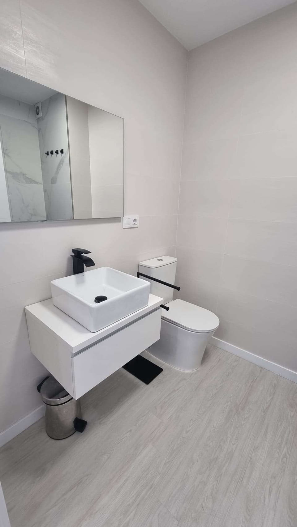 Seaside Apartment Sleeps 6 With Balcony Apartment in O Salnés