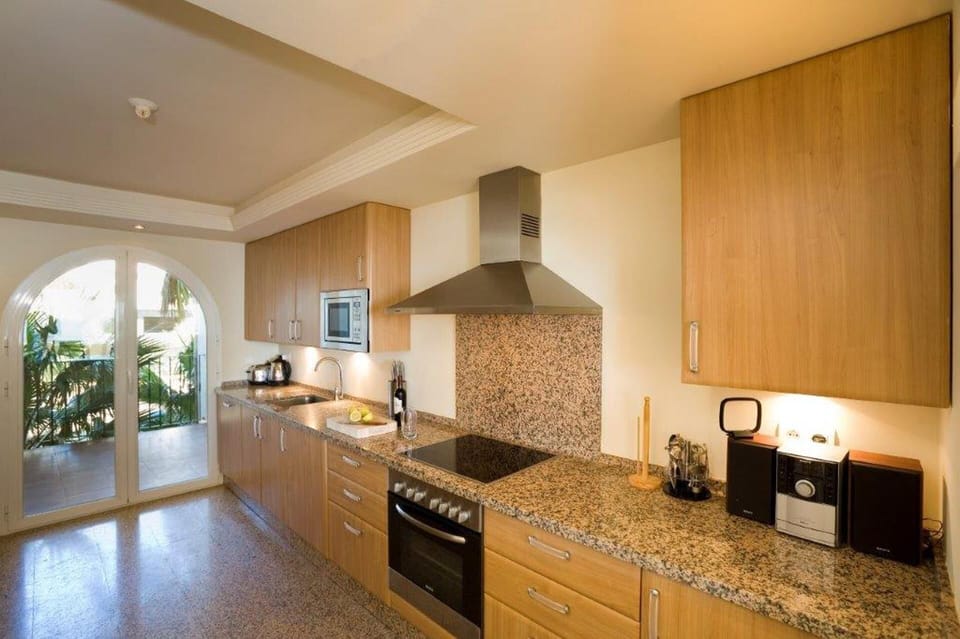 Apartment | Private kitchen | Fridge, microwave, oven, stovetop