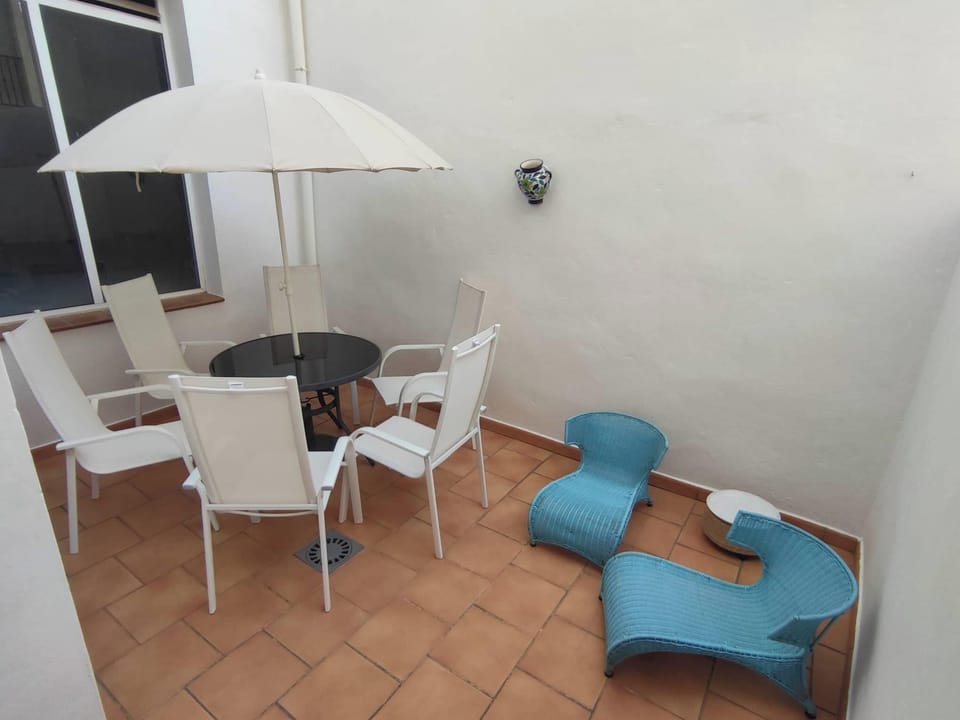 Apartment | Outdoor dining