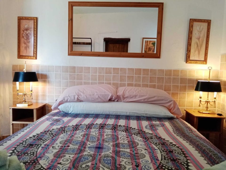 Cabin | 3 bedrooms, iron/ironing board, WiFi (free), bed sheets