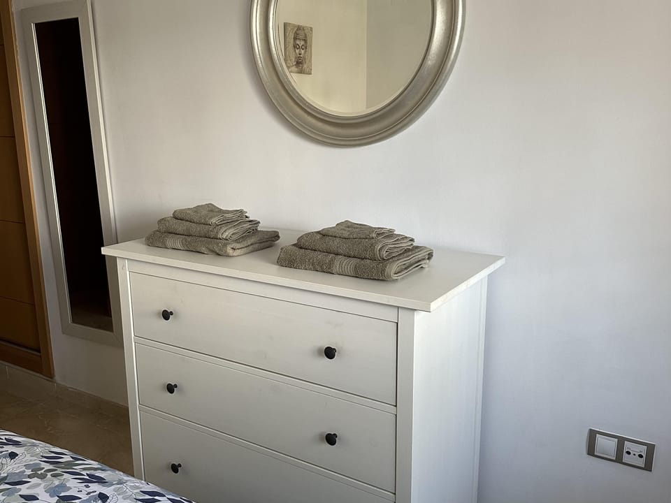 Apartment | 2 bedrooms, iron/ironing board, free WiFi, bed sheets