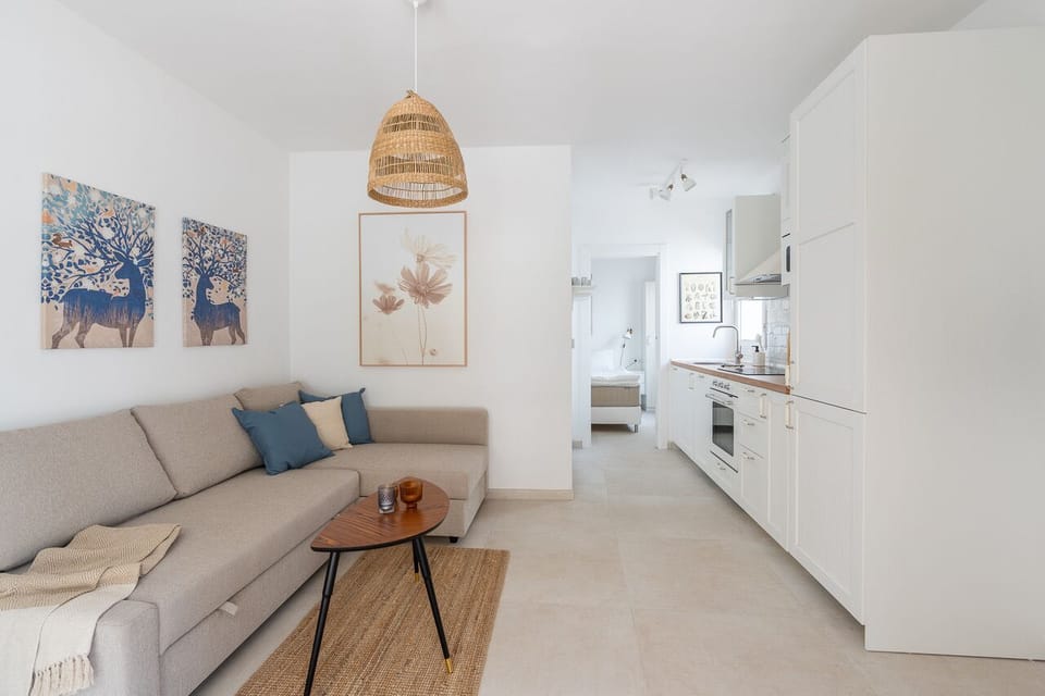 House | Living area | TV, fireplace