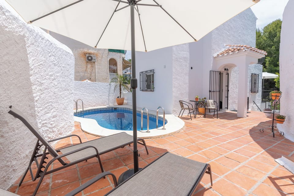 House | Pool | Outdoor pool