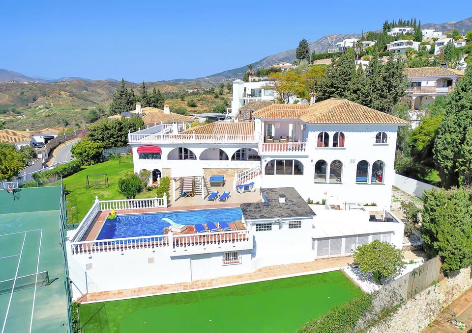 Villa | Exterior
