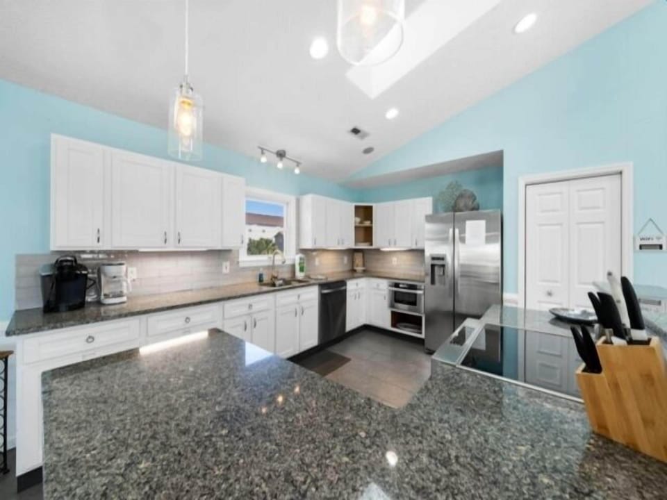 Villa, 5 Bedrooms | Private kitchen | Fridge, coffee/tea maker
