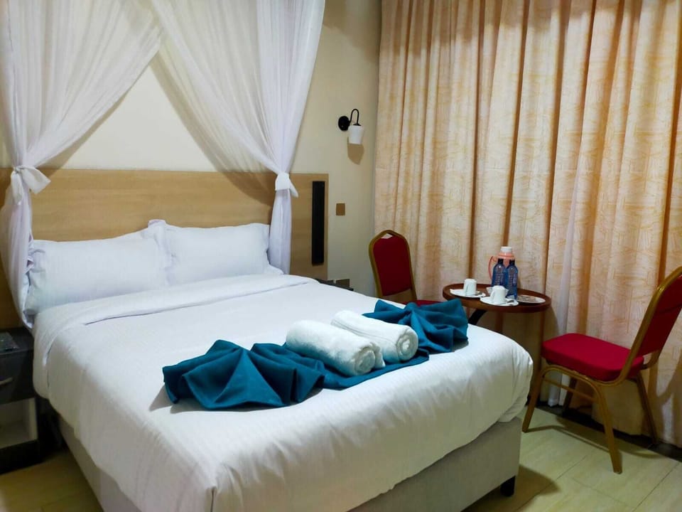Deluxe Double Room, Hill View | Free WiFi
