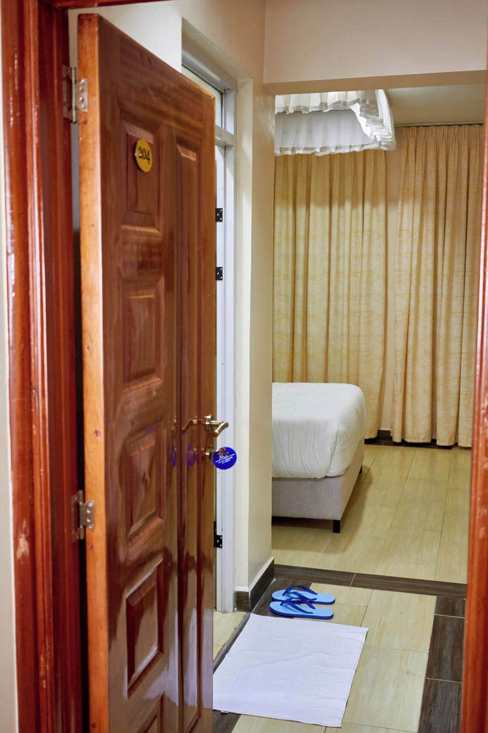 Deluxe Double Room, Hill View | Free WiFi