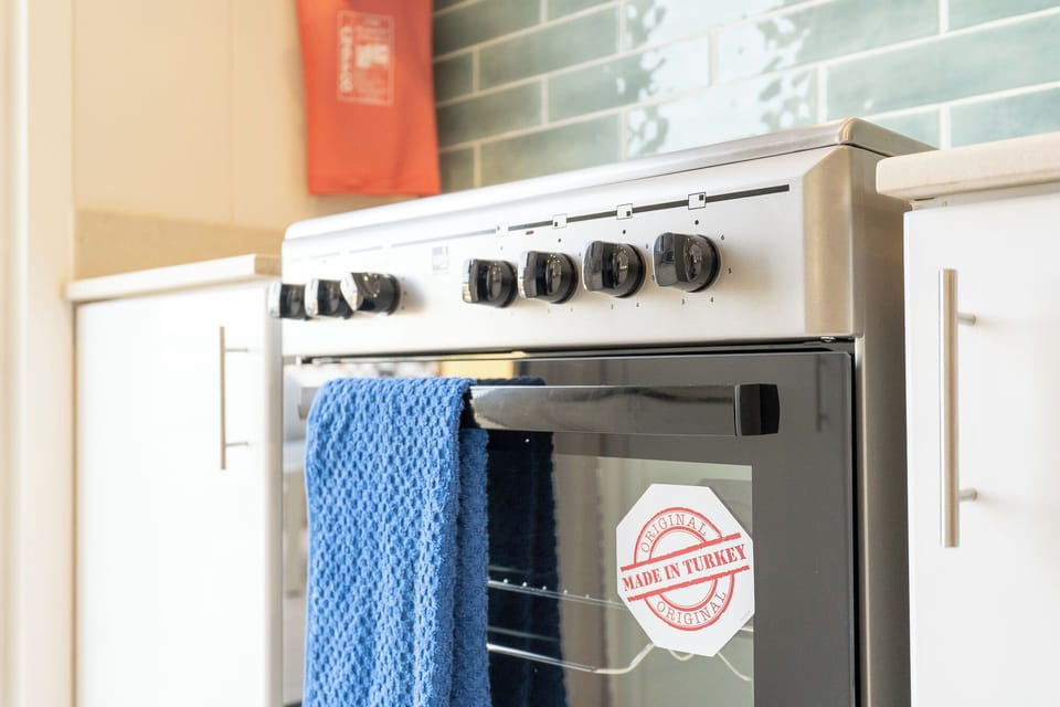 Exclusive Apartment, Balcony, Ocean View | Private kitchen | Fridge, microwave, oven, stovetop