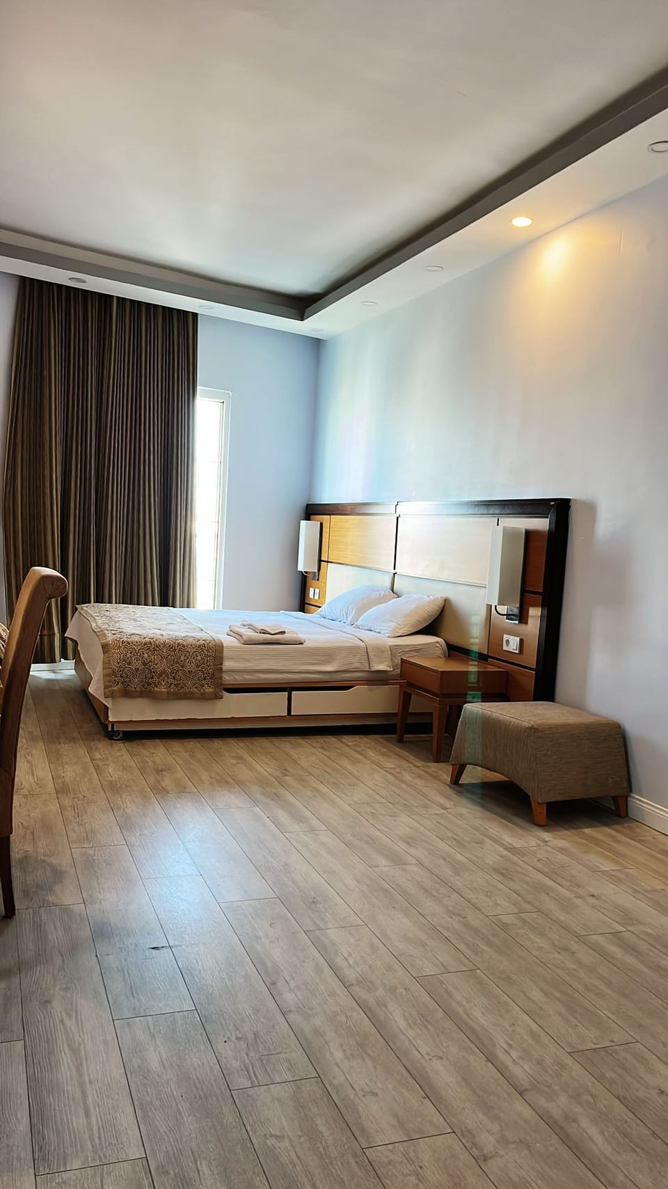 Classic Single Room, Patio, City View | Desk, laptop workspace, soundproofing, iron/ironing board