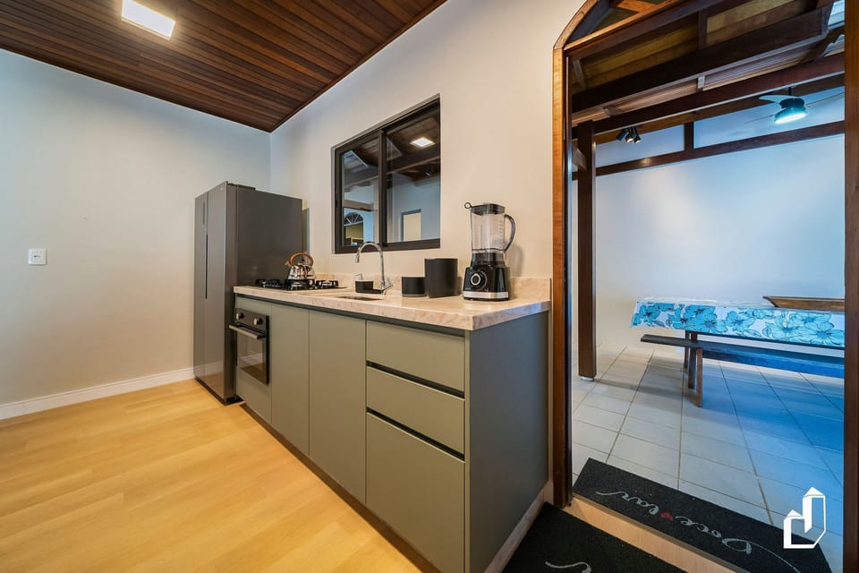 Design Villa | Private kitchen | Blender, toaster oven, cookware/dishes/utensils, dining tables