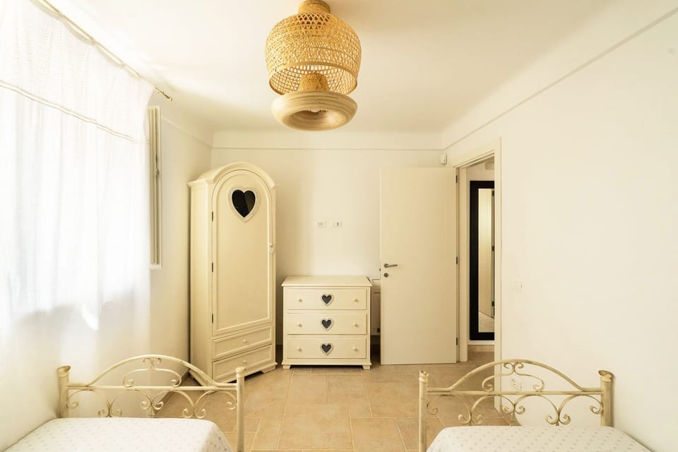 House | 3 bedrooms, desk, iron/ironing board, free WiFi