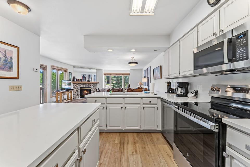 Kitchen Full View