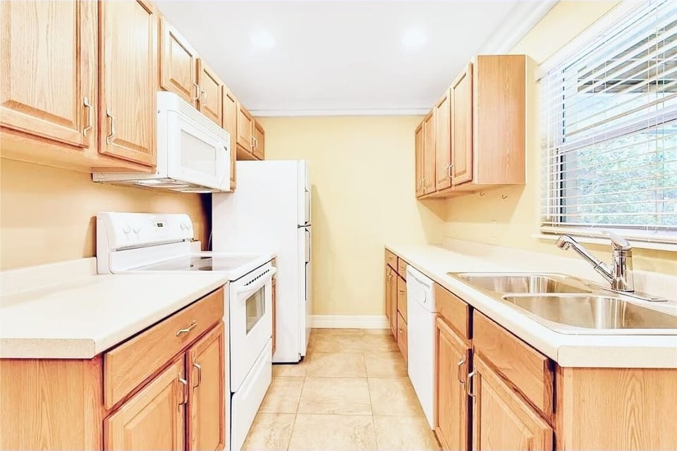 Full equipment kitchen.